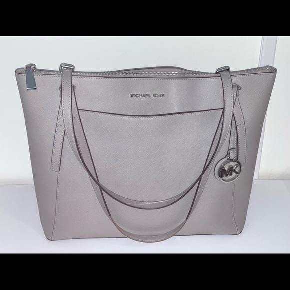 Micheal Kors Jet Set Large Saffiano Leather Top-Zip Tote Bag - Picture 3 of 5